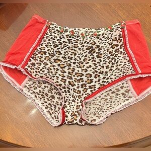 New Vintage Victoria’s Secret red mesh leopard print boyshort panties VS SMALL S